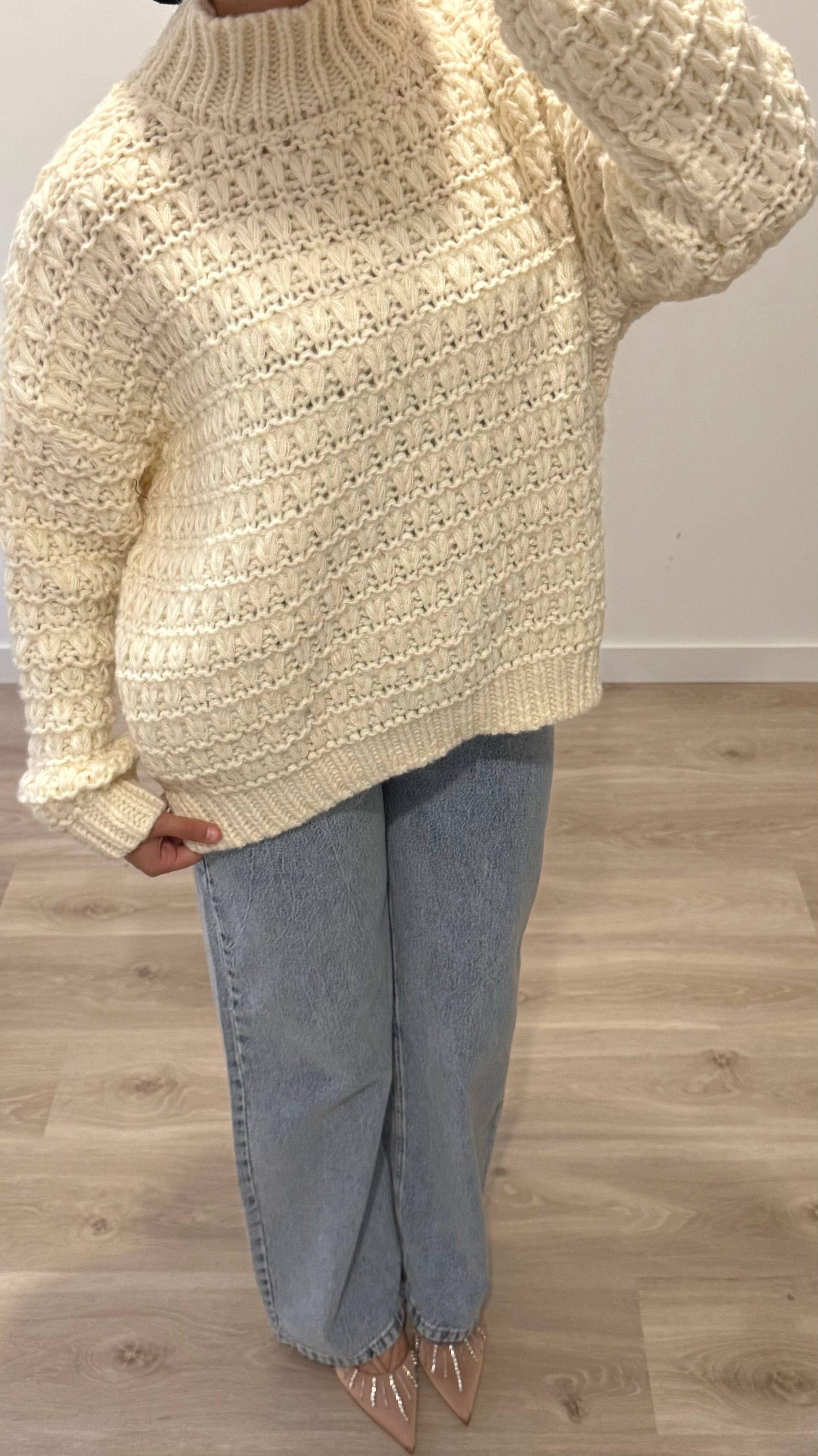 Pull Elena